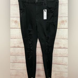 NWT Rue21 Ultimate Stretch Distressed Jeggings Size 10 Black